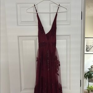 Elegant Burgundy Evening Dress